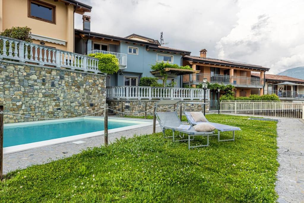 La Dolce Vita - Vista Lago E Piscina Parzanica 외부 사진