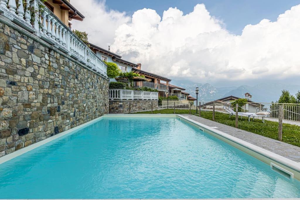 La Dolce Vita - Vista Lago E Piscina Parzanica 외부 사진